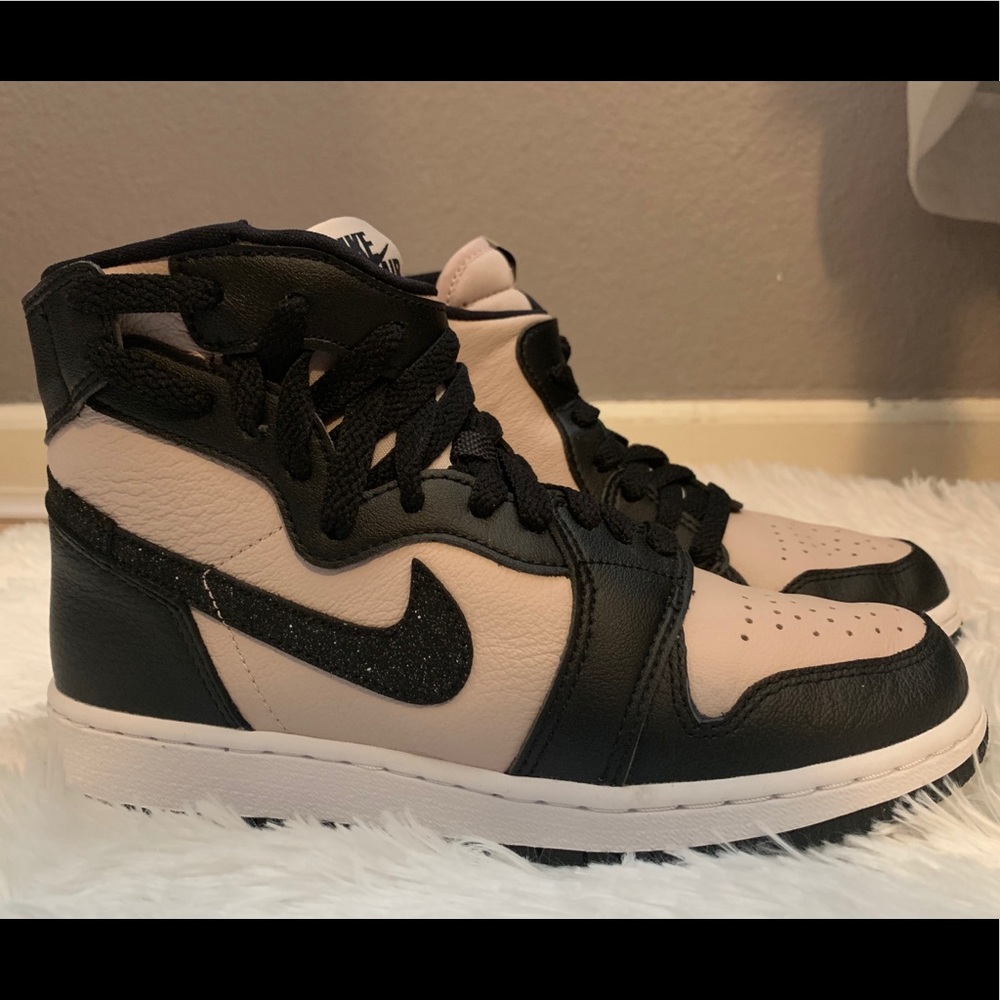 Women’s Air Jordan 1 Rebel - Picture 1 of 10